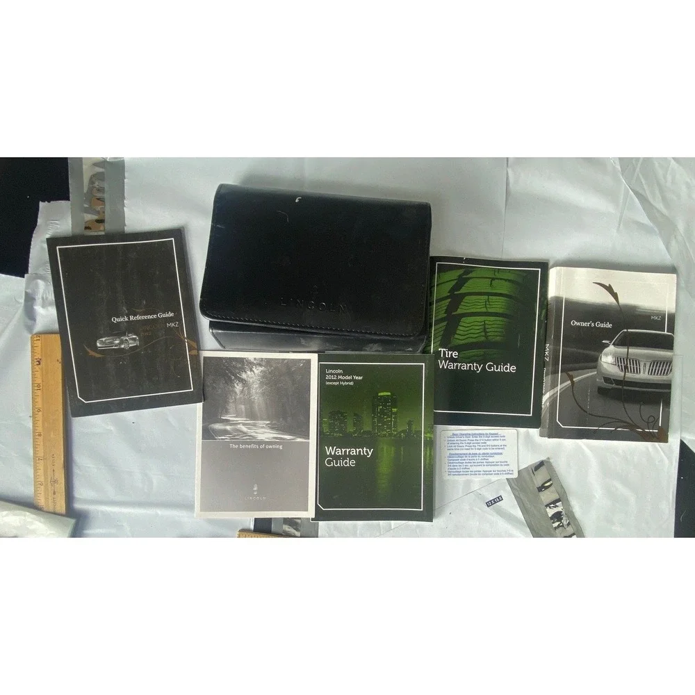 Lincoln OEM Black Leather Owner's Manual Wallet Portfolio Genuine‎ Factory Case